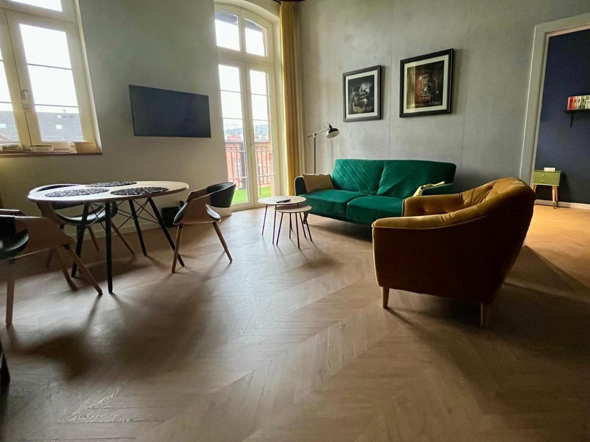 Apartamenty Lemon Pepper イェレニャ・グーラ エクステリア 写真