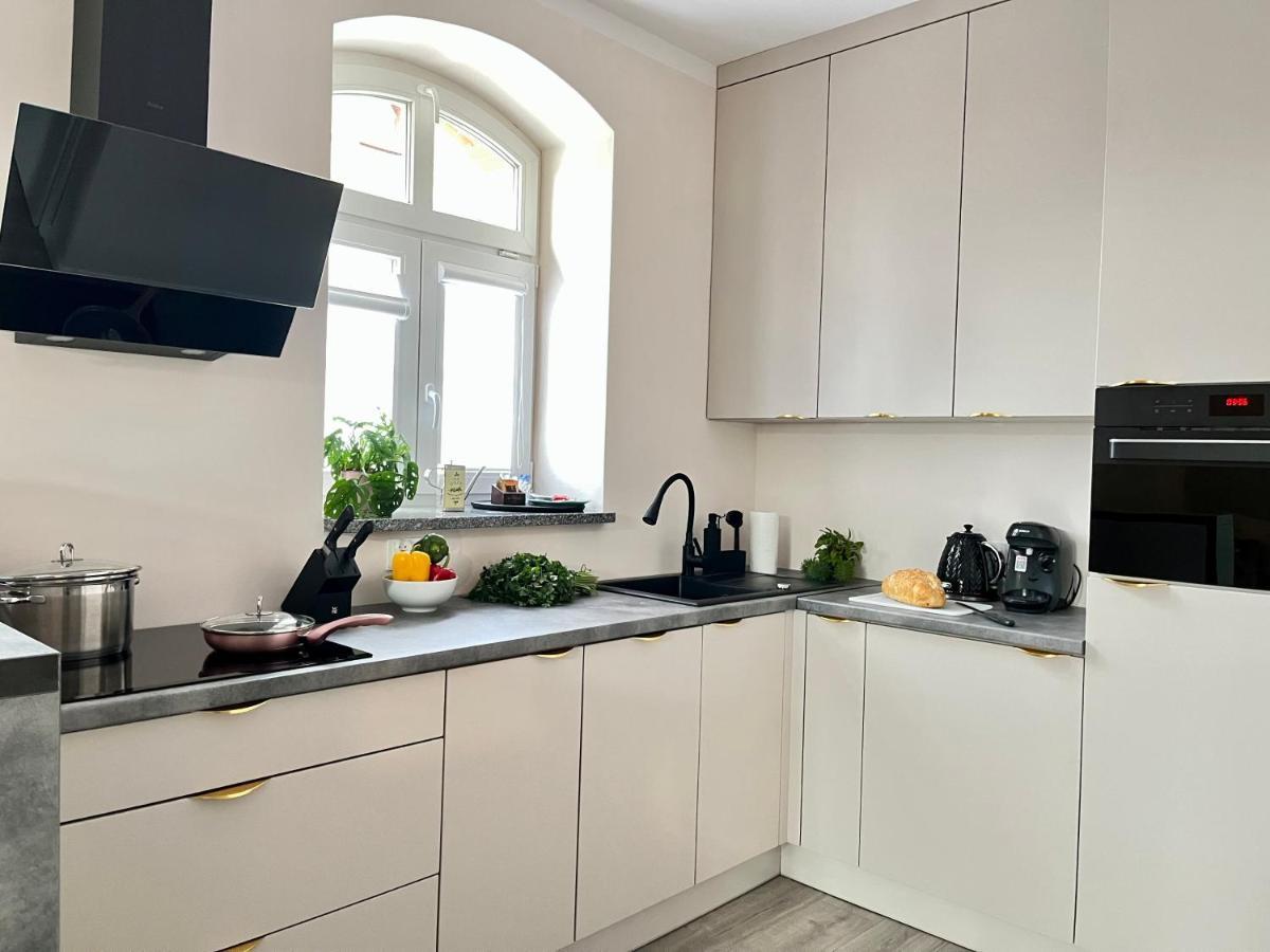 Apartamenty Lemon Pepper イェレニャ・グーラ エクステリア 写真