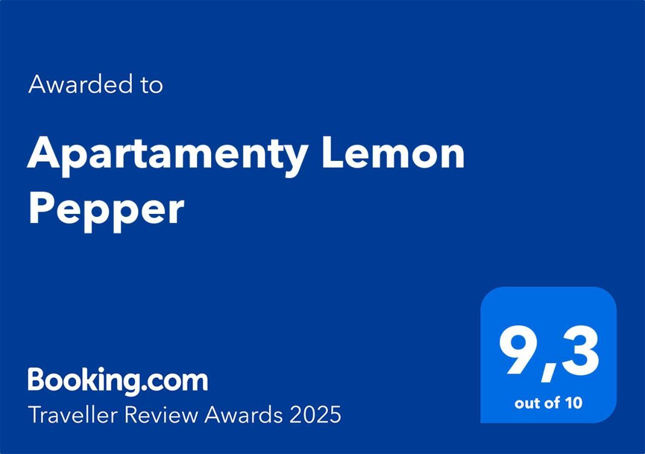 Apartamenty Lemon Pepper イェレニャ・グーラ エクステリア 写真
